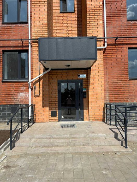 Продается 2 комнатная квартира на Береке