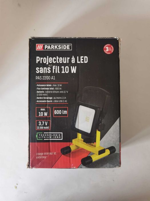 Lanterna lampa Parkside cu acumulator si cablu alimentare noua cutie