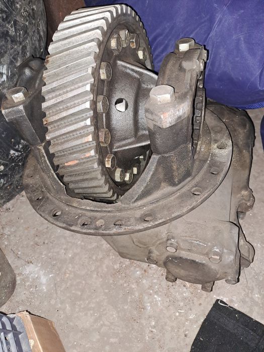 Редуктор  задний