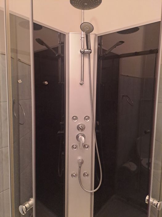 Închiriez apartament