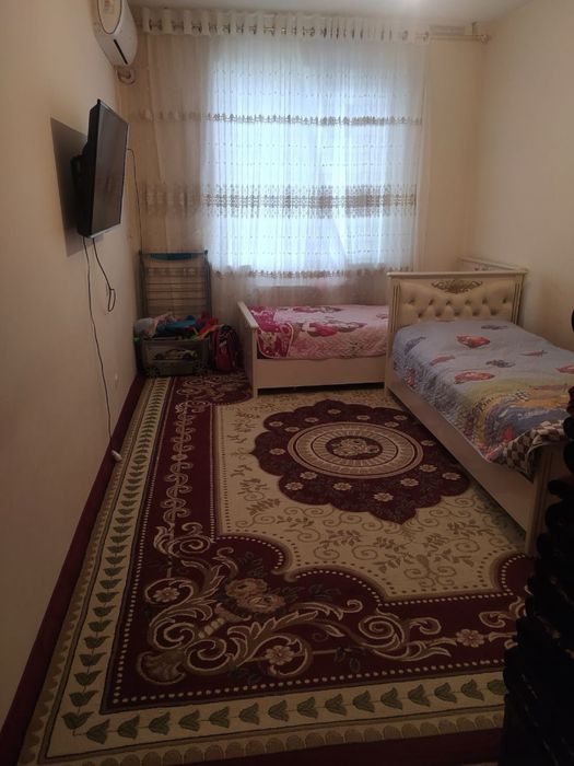 Sergeli Yangi choshtepa 1 xona sotiladi 1- etaj Arzon