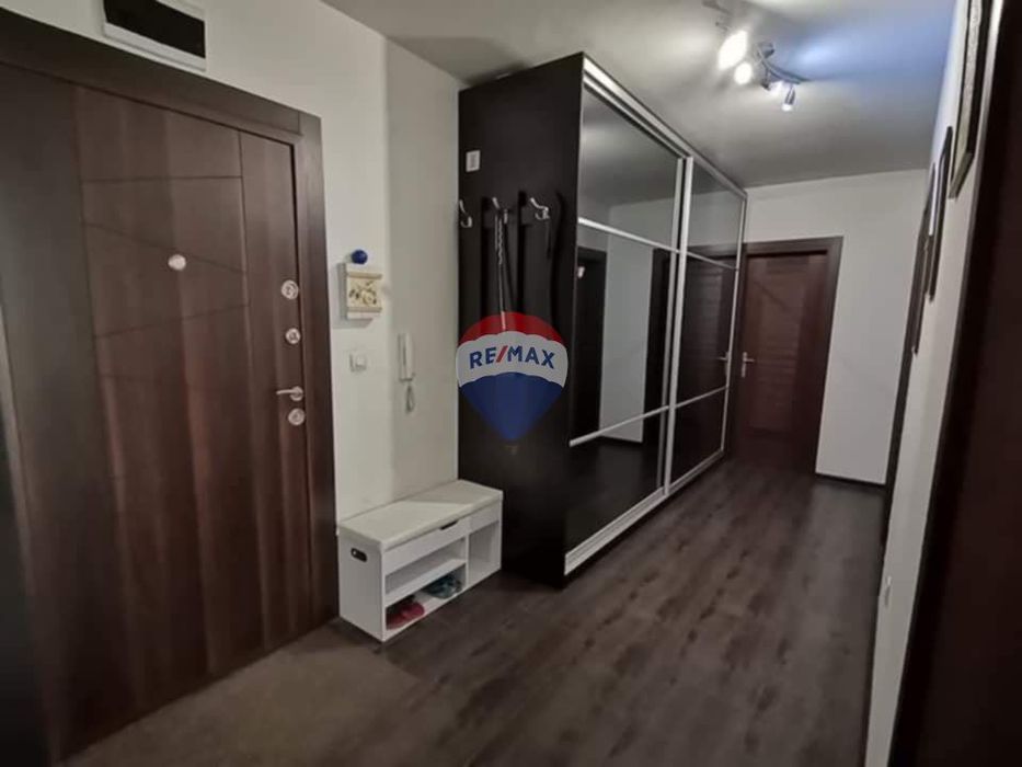 Дава се под наем Тристаен апартамент в Варна, Възраждане 1 - 120 кв.м за 765 € - Снимка #11