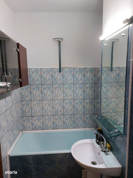De inchirat 3 camere central pret 250euro