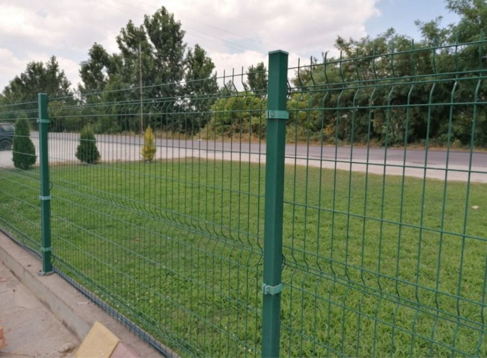 Оградни пана, Метални колове и Портали