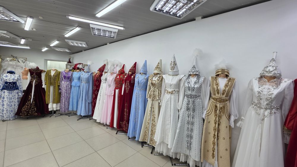 Вешалка для свадебный одежду