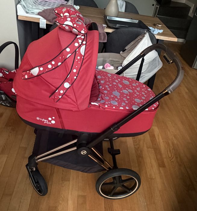 Количка Cybex Priam  Jeremy Scott Petticoat. Лимитирана серия.