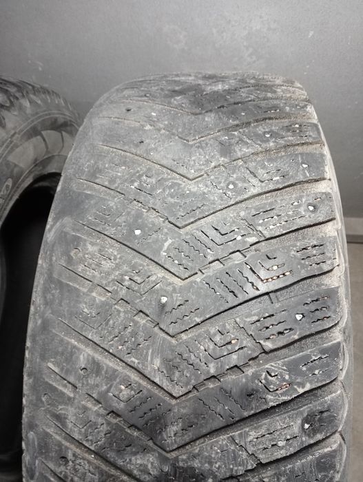 Шины 265/65/17 продам