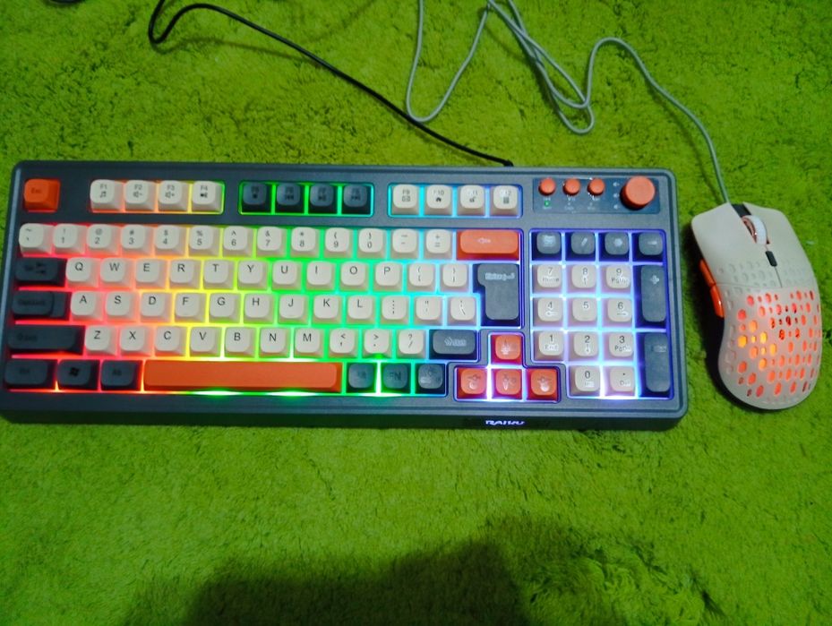 Raiku T98 Rainbow ledlight mouse and keyboard combo