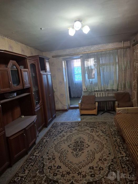 Продаю свою 2/1/4 Авиасозлар 3 (Лисунова 2) балкон 2*6