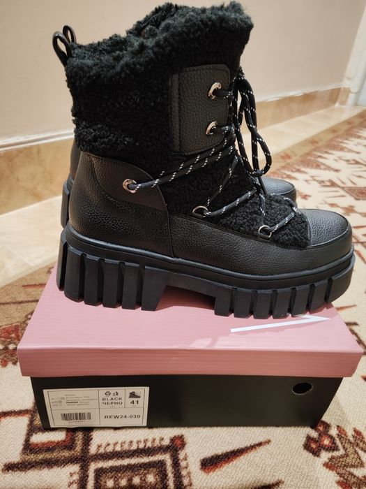 Дамски боти Tendenz