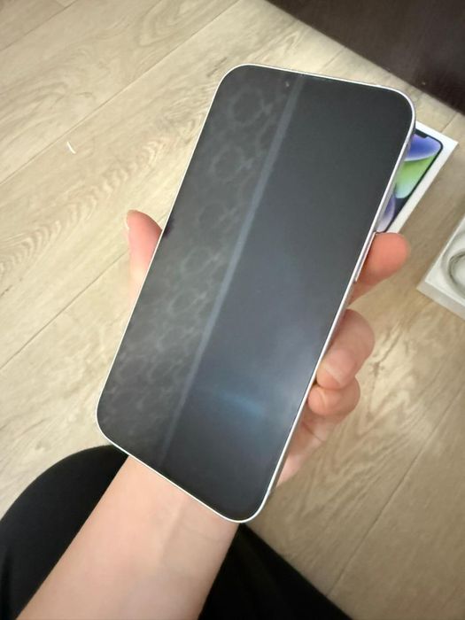 Продам iPhone 14
