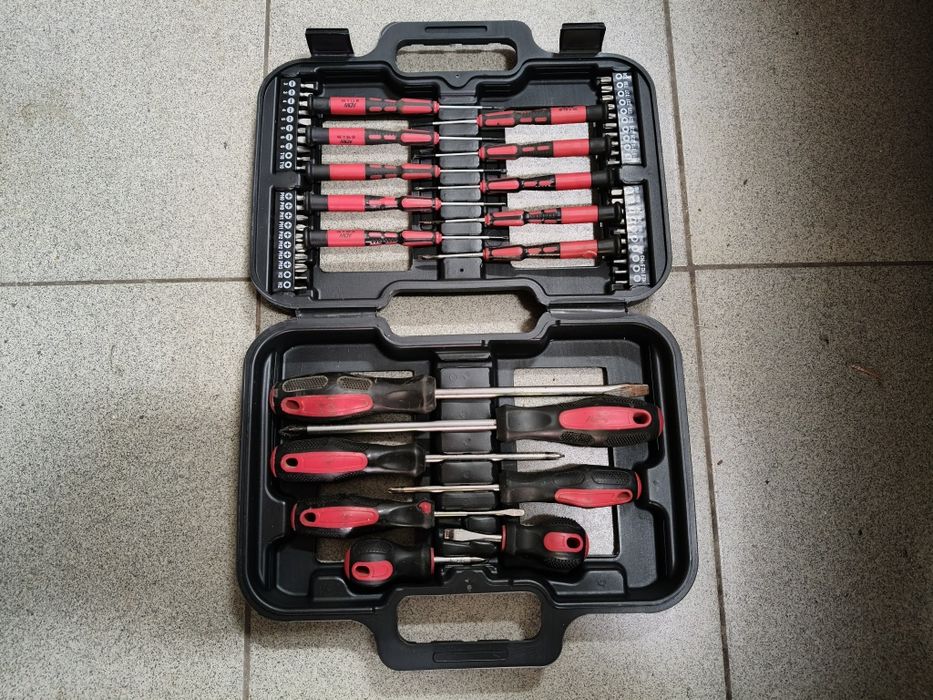 cutie/troler/trusa/geanta scule cu 166 piese