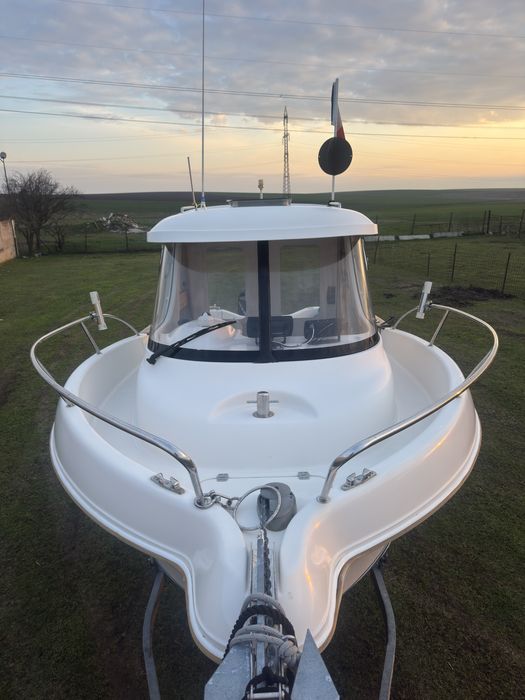 Quicksilver 580 PilotHouse