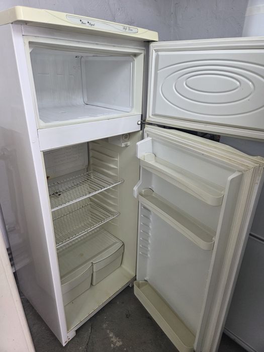 Продам холодильник