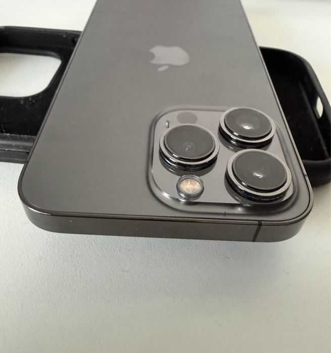 iPhone 13 PRO cu 93% Bateria