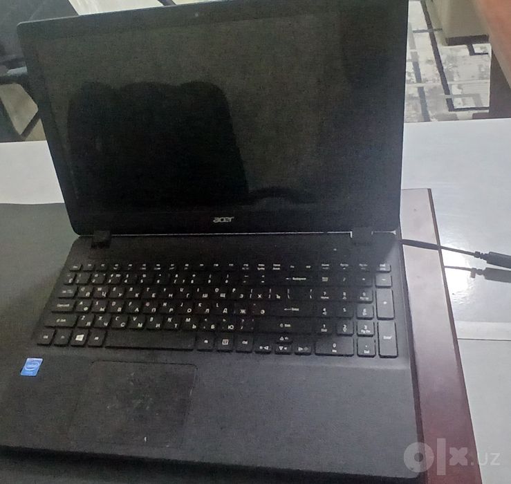 Ноутбук acer сотилади.холати яхши.нархи 1.2млн