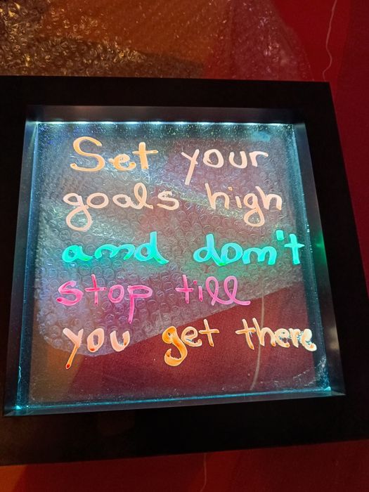 Led neon effect frame