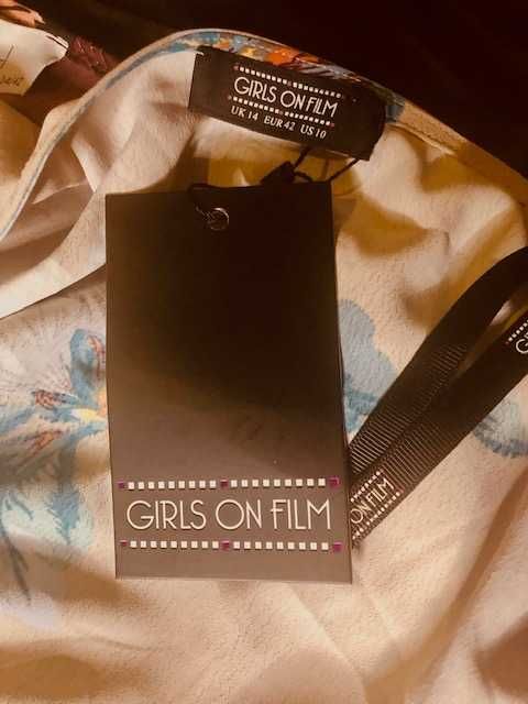 Rochie cu volane si petrecuta in talie NOUA_Girls on Film_42