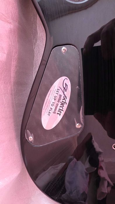 Электрогитара  SCHECTER