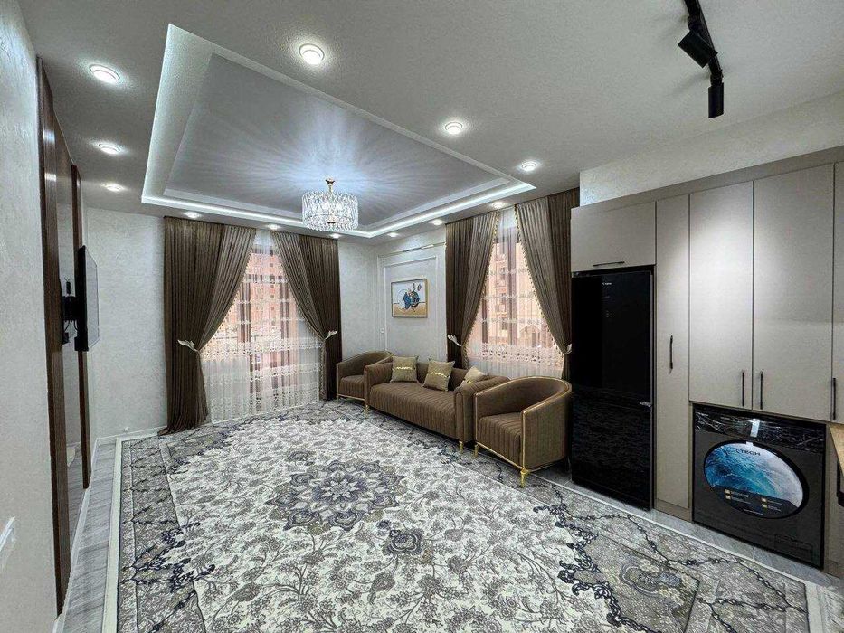 3х студийная квартира  на 2м этаже  Вокзала.