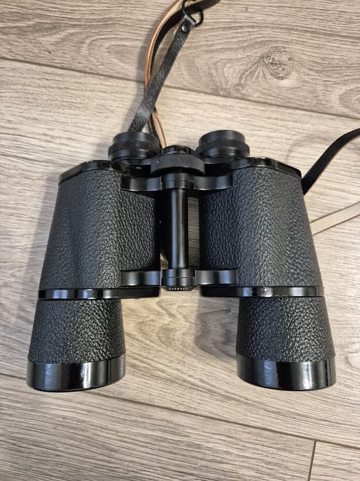 Binocluri magnificatie mare