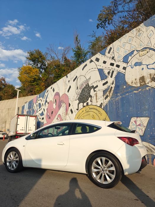 Продам Opel Astra 2013