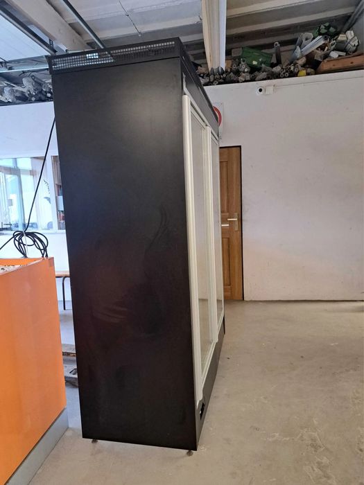 Vitrina frigorifica congelare verticala cu 2 usi JBG2