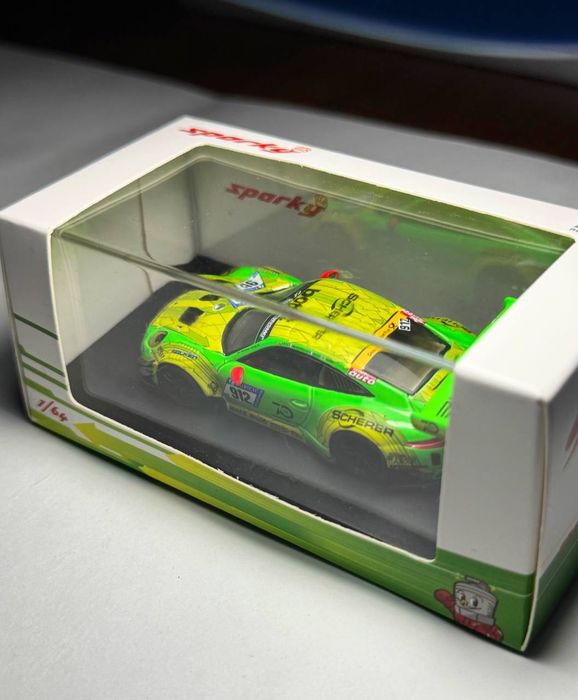 Spark model Porche 911 GTR металическая машинка
