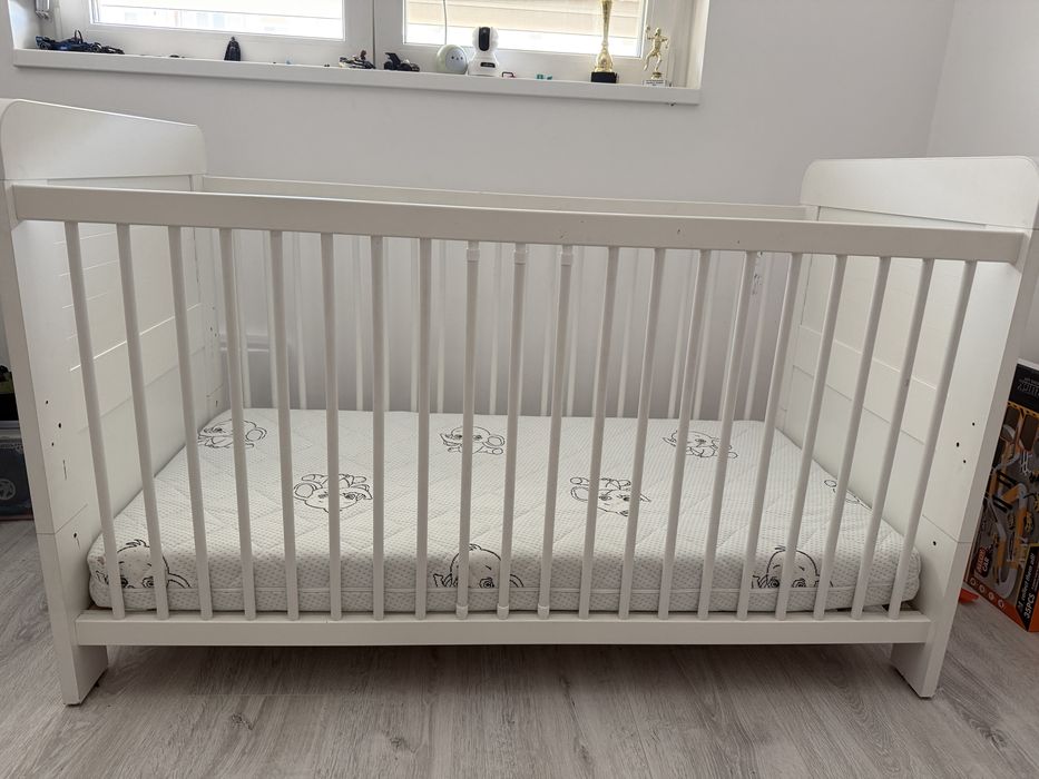 Pat bebelus cu saltea de cocos