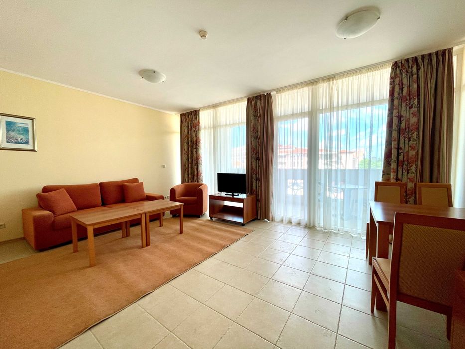 Просторен двустаен в Сънсет Ресорт /Sunset Resort/ Поморие