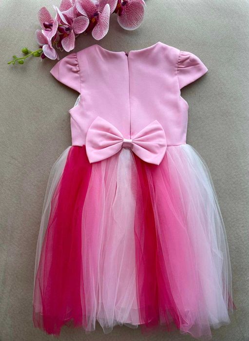 Елегантни рокли за специални поводи. Цена 41 - 55 лева, от 2 - 8 г