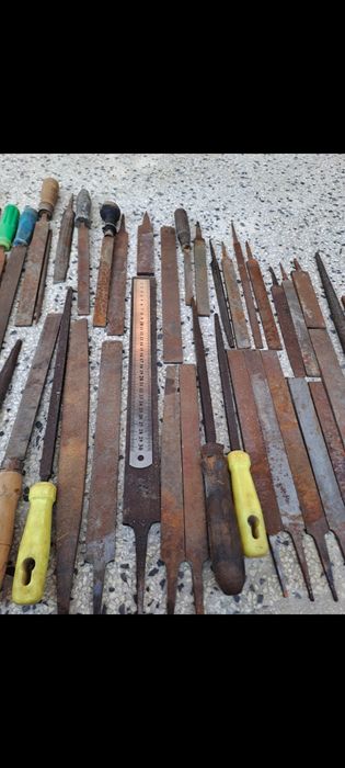 Над 50 броя пили