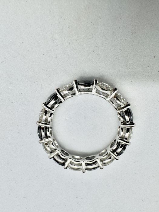 Сребърен пръстен с мойсанит (Диамант) 7.5 карата