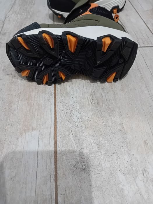 Детски ботуши...