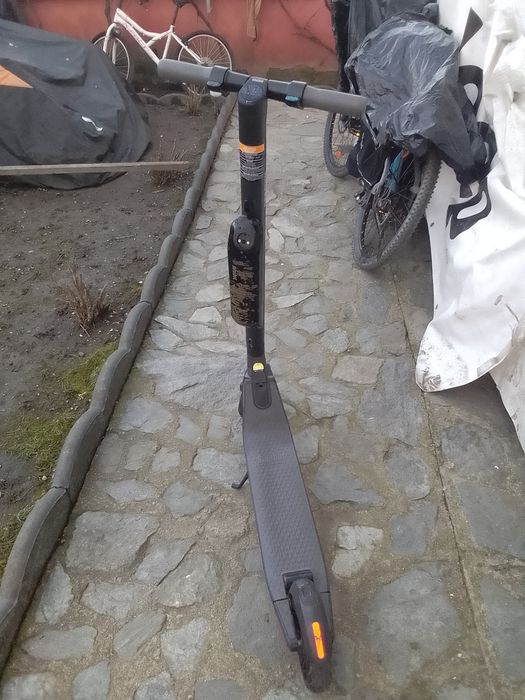 Vând trotinetă electrica