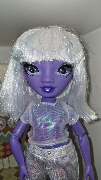 Продам Rainbow high