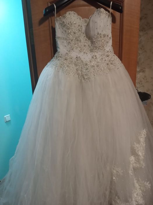 Продам свадебное платье