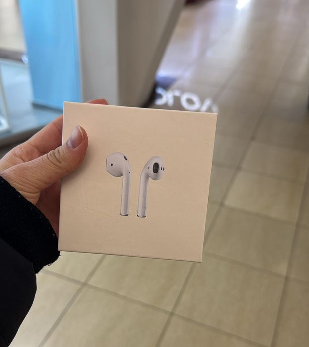 AirPods 2 новые 50000 торг