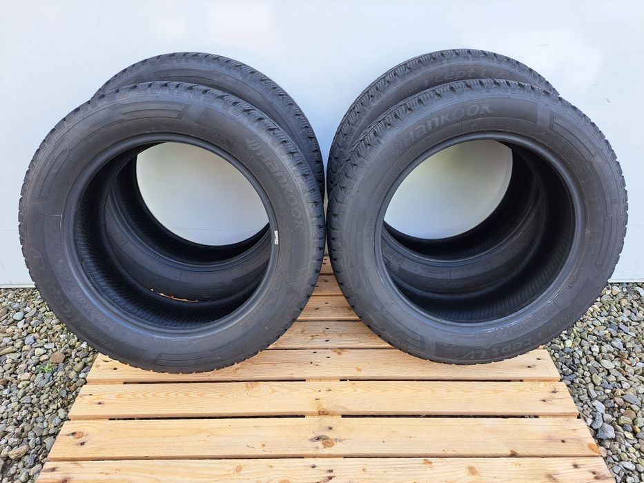 Anvelope İarnă 215/60R17C Hankook Winter I cept LV M+S