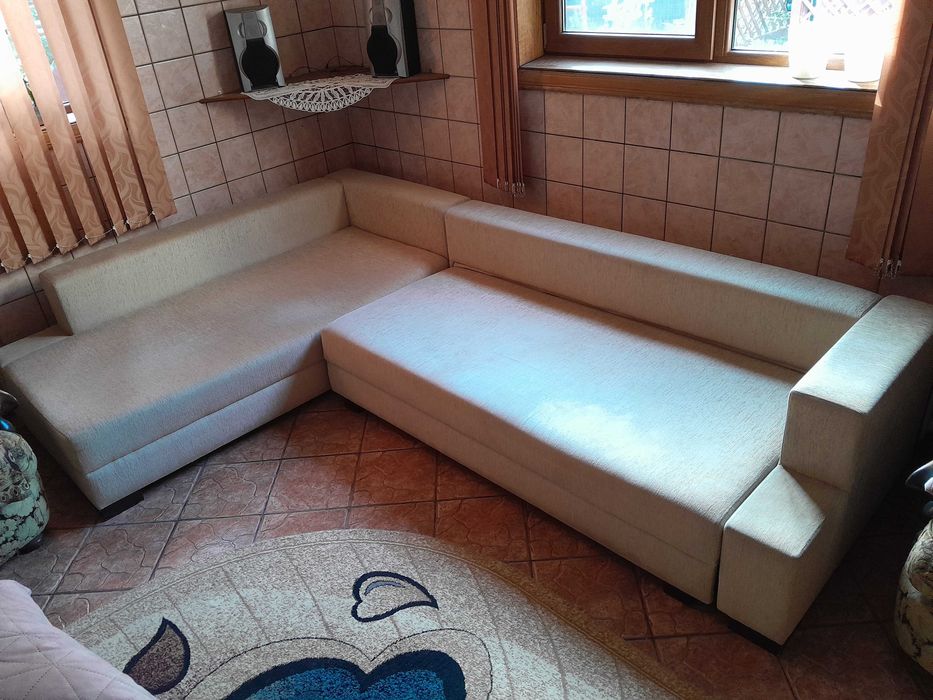 Canapea extensibila , din stofa