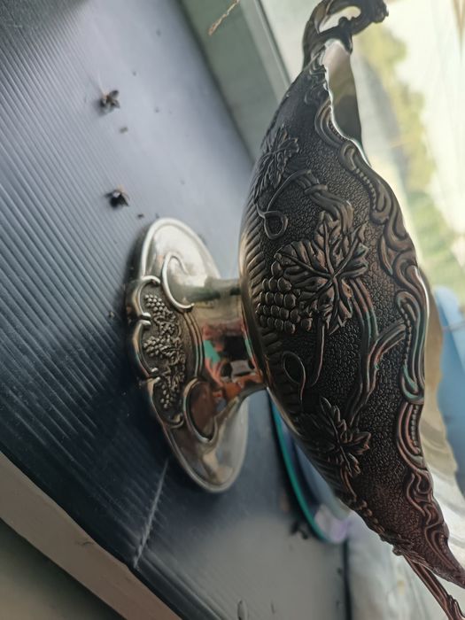 Продам вазы, запонки, броши