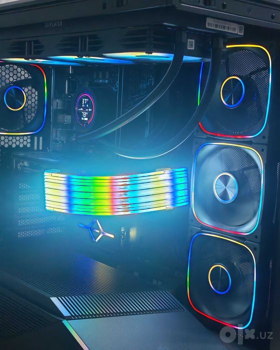 Игровой ПК полный комплект + PlayStation 4