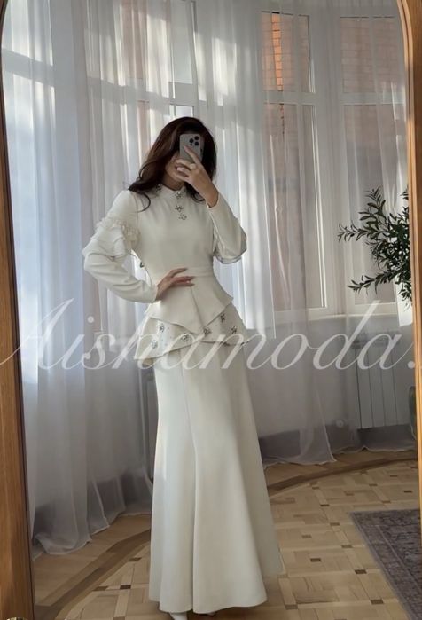 Новое платье длинное вечернее, айвори