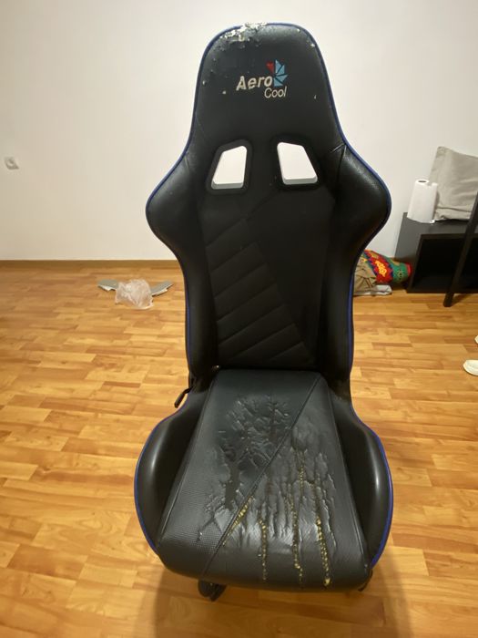Продам игровое кресло