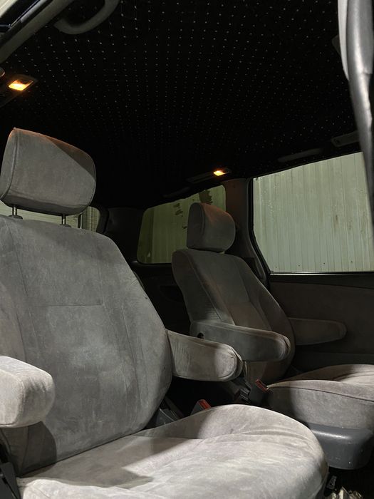 Toyota эстима 2002