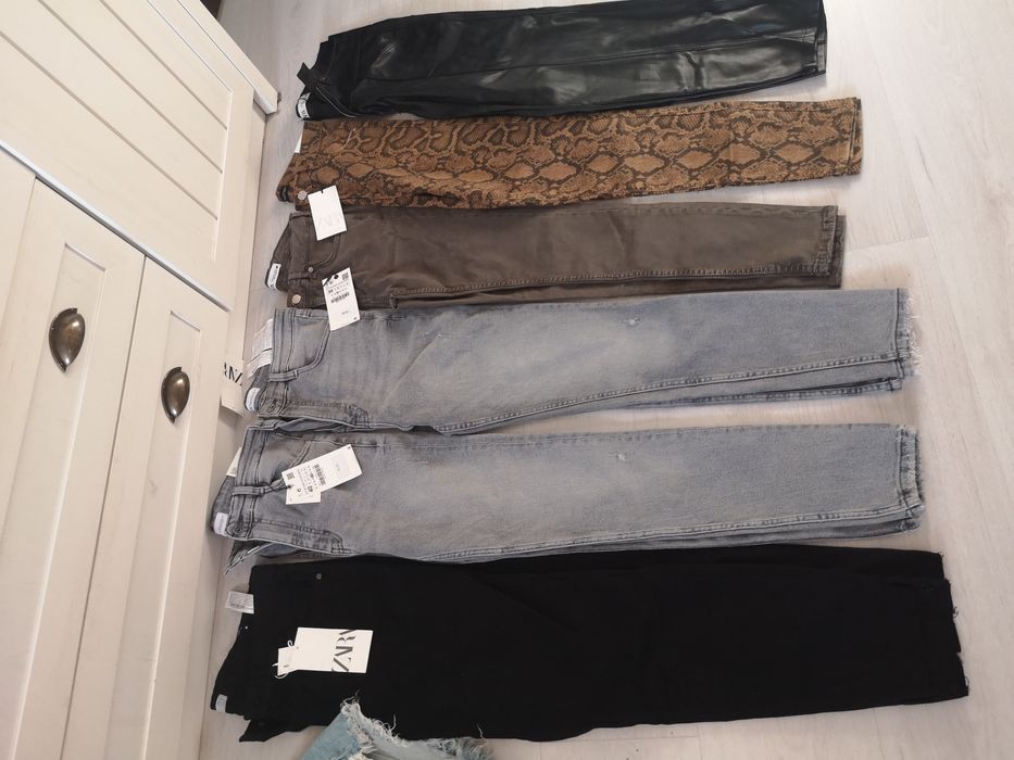 Дънки Зара размер  40 нови с етикет Zara