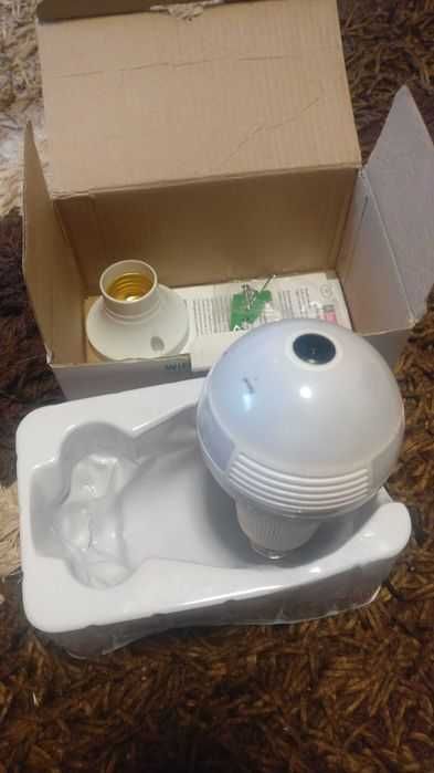 Camera de supraveghere rotativa