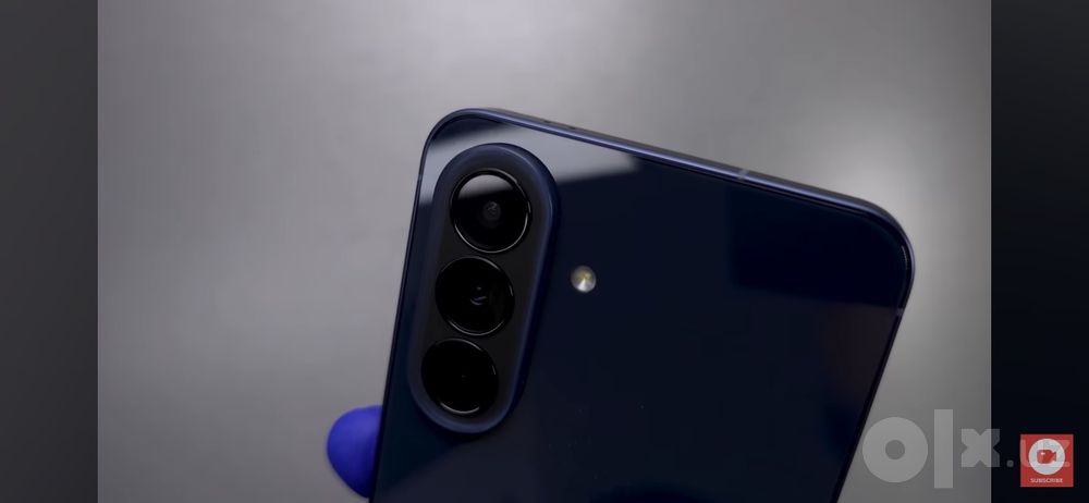 Samsung A57 xotira256 Gb xolati ideal  karopkasi bor bir qöl ishlatilg