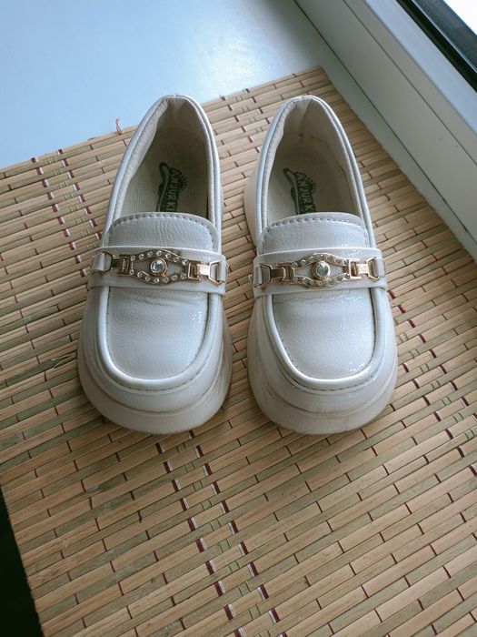 Продаются туфельки для девочки