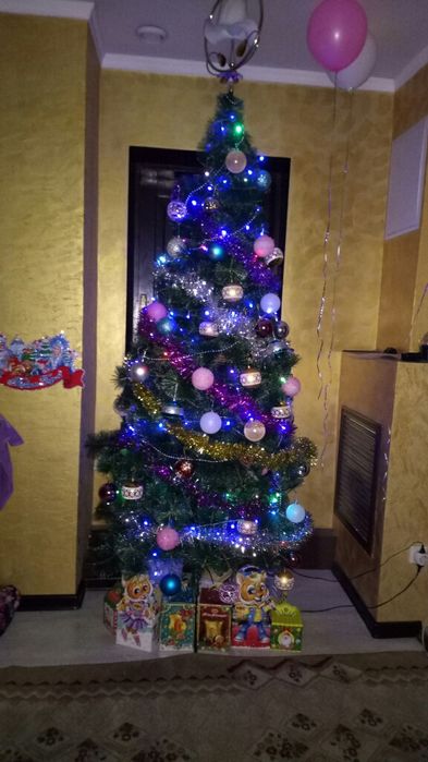 Ёлка с игрушками 2м.40см.